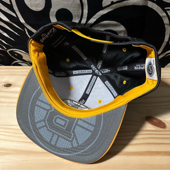 Boston Bruins Hockey Grey Yellow Zephyr Brand NHL Official Snap Back Hat - Picture 3 of 3